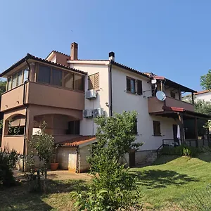 https://apartments-iva-pula.in-istria.net
